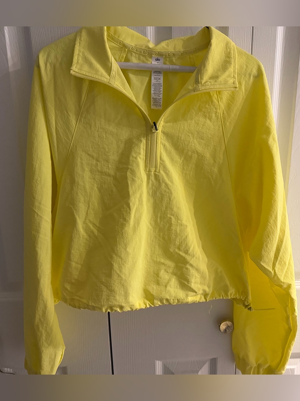 ALO Yoga Women's Neon Yellow Half-Zip Pullover